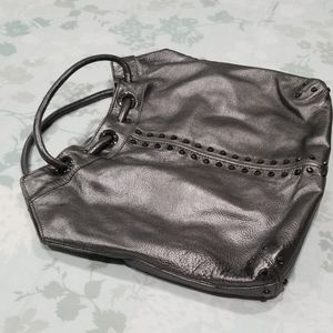 Roomy Metallic silver leather purse , 19in × 14in